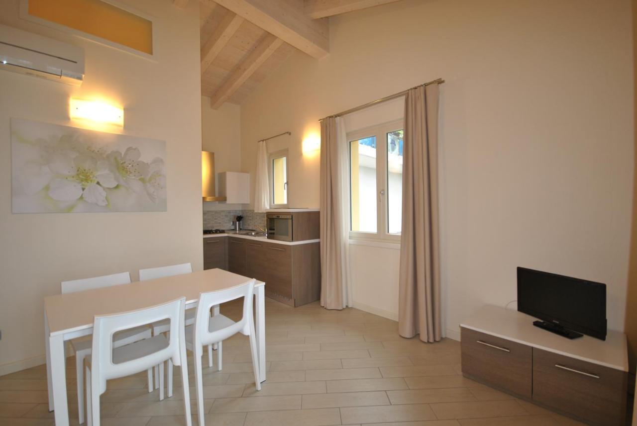Appartamenti San Pietro - Hotel Gallo Tignale Bagian luar foto